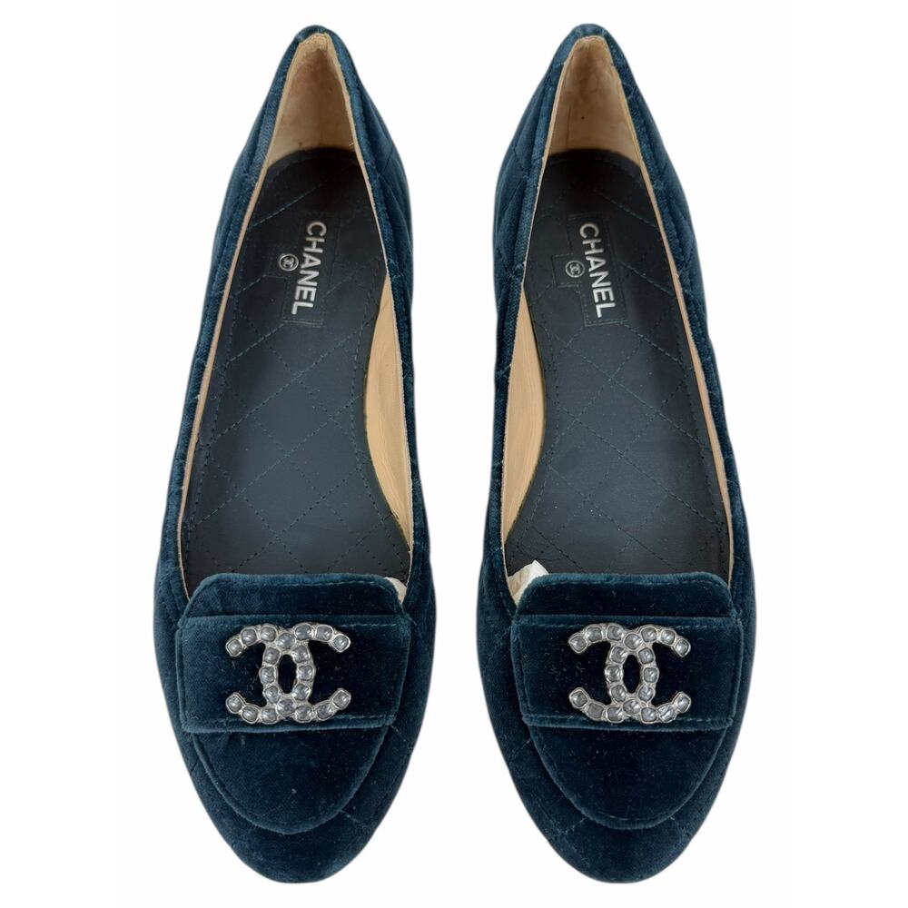 Chanel CC Logo Jeweled Velvet Quilted Slip On Flats Blue Size 39 - Picture 3 of 13